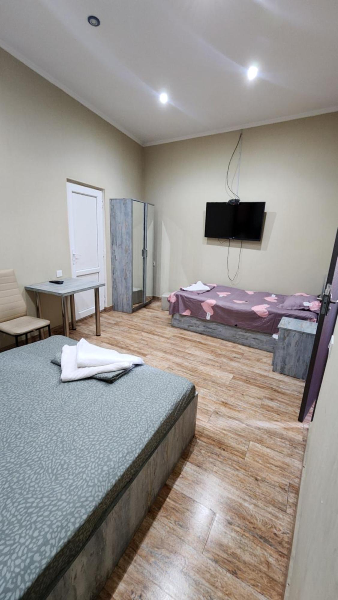 Hotel ,,Mega" Tiflis Dış mekan fotoğraf