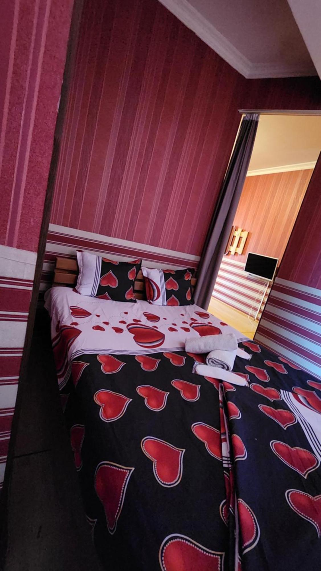 Hotel ,,Mega" Tiflis Dış mekan fotoğraf