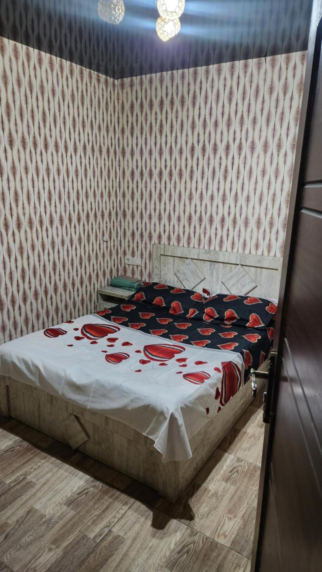 Hotel ,,Mega" Tiflis Dış mekan fotoğraf