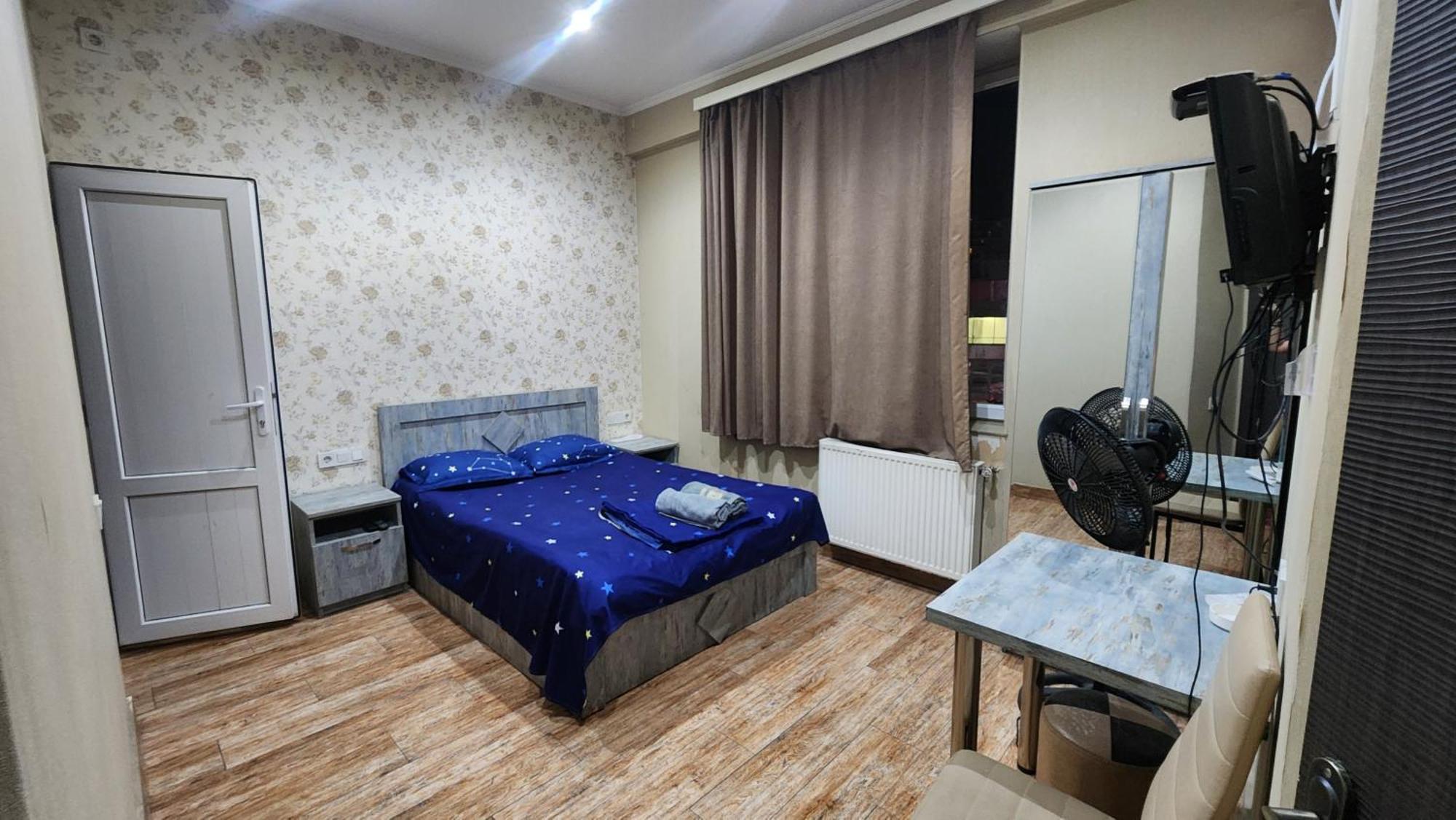 Hotel ,,Mega" Tiflis Dış mekan fotoğraf