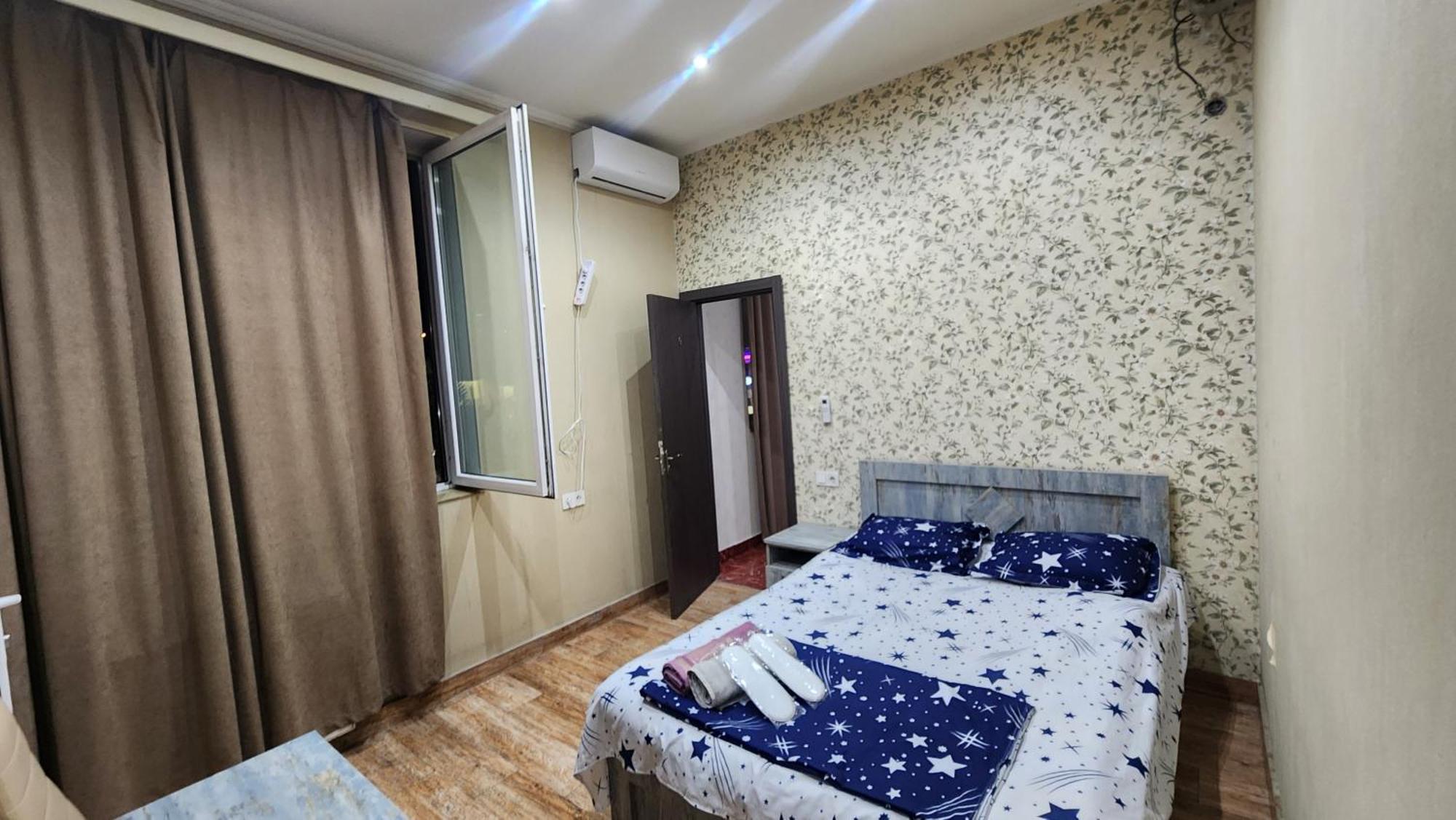 Hotel ,,Mega" Tiflis Dış mekan fotoğraf